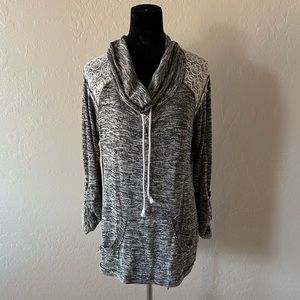 CHANCE OR FATE GRAY & LACE TOP!! NWOT!!